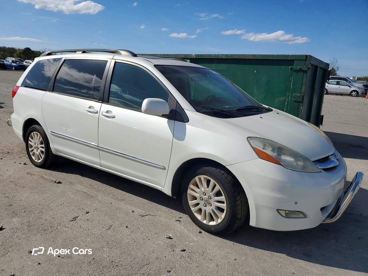 Toyota Sienna 2010