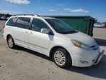 Toyota Sienna 2010