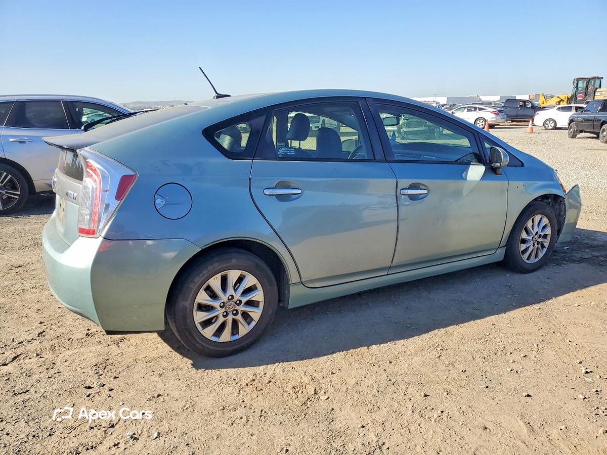 Toyota Prius 2015