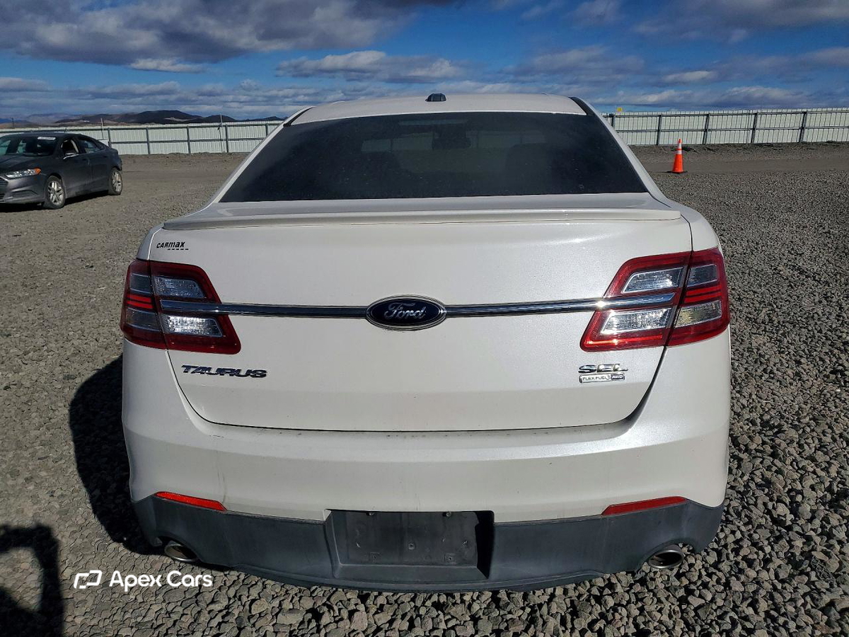 Ford Taurus 2014
