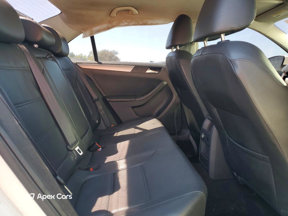 Volkswagen Jetta 2014