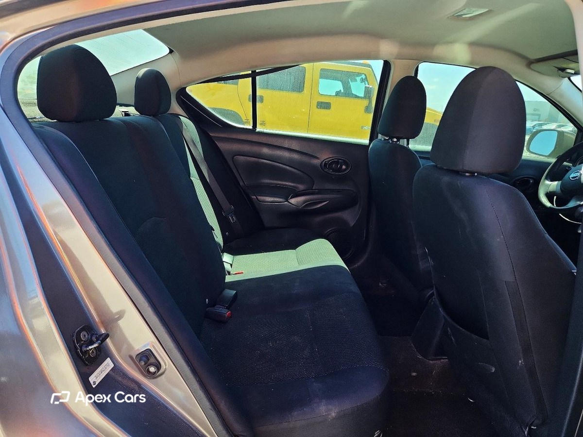 Nissan Versa 2012