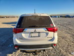 Mitsubishi Outlander 2016