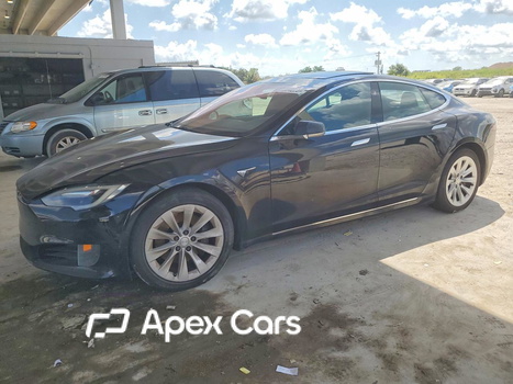 Tesla Model S 2017 - Image 1 of 12