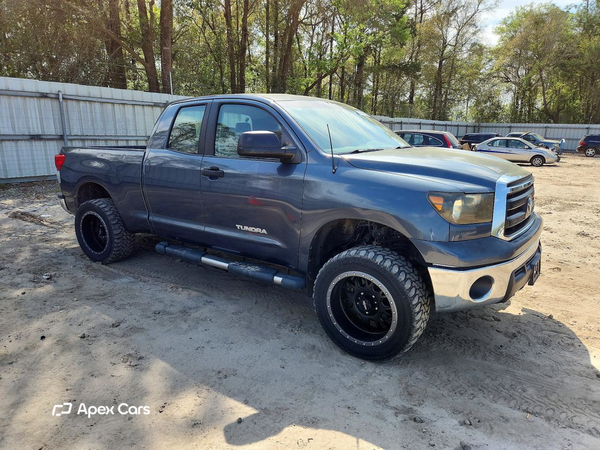 Toyota Tundra 2010
