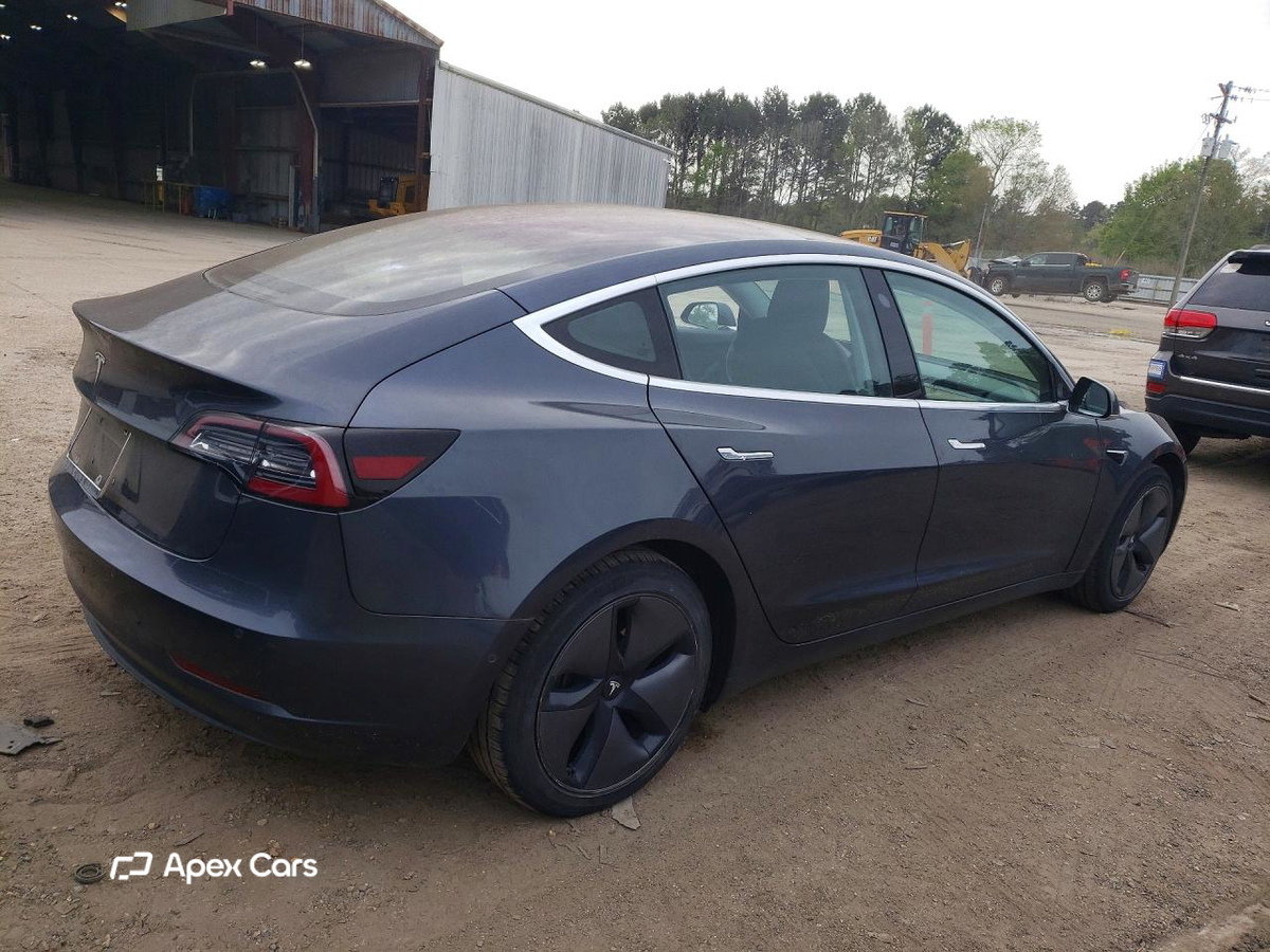 Tesla Model 3 2018