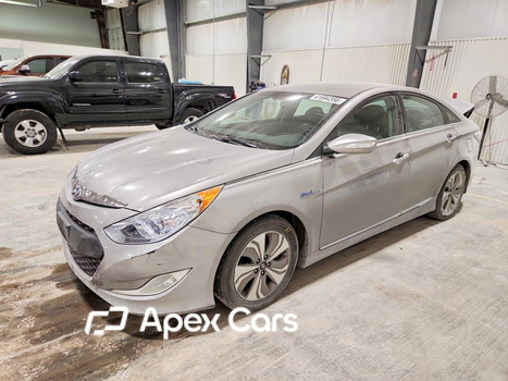 Hyundai  2013 - Image 1 of 12