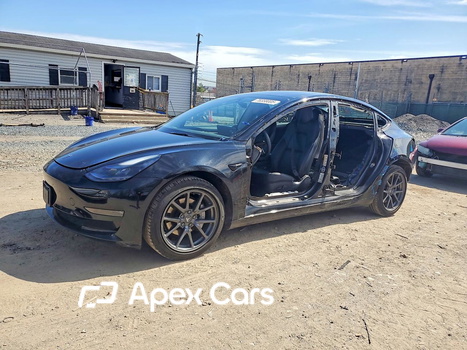 Tesla Model 3 2022 - Image 1 of 13