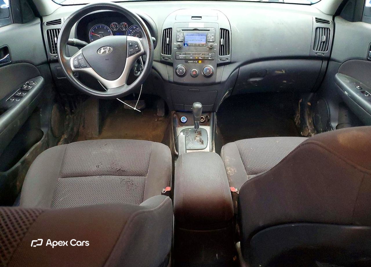 Hyundai Elantra 2012