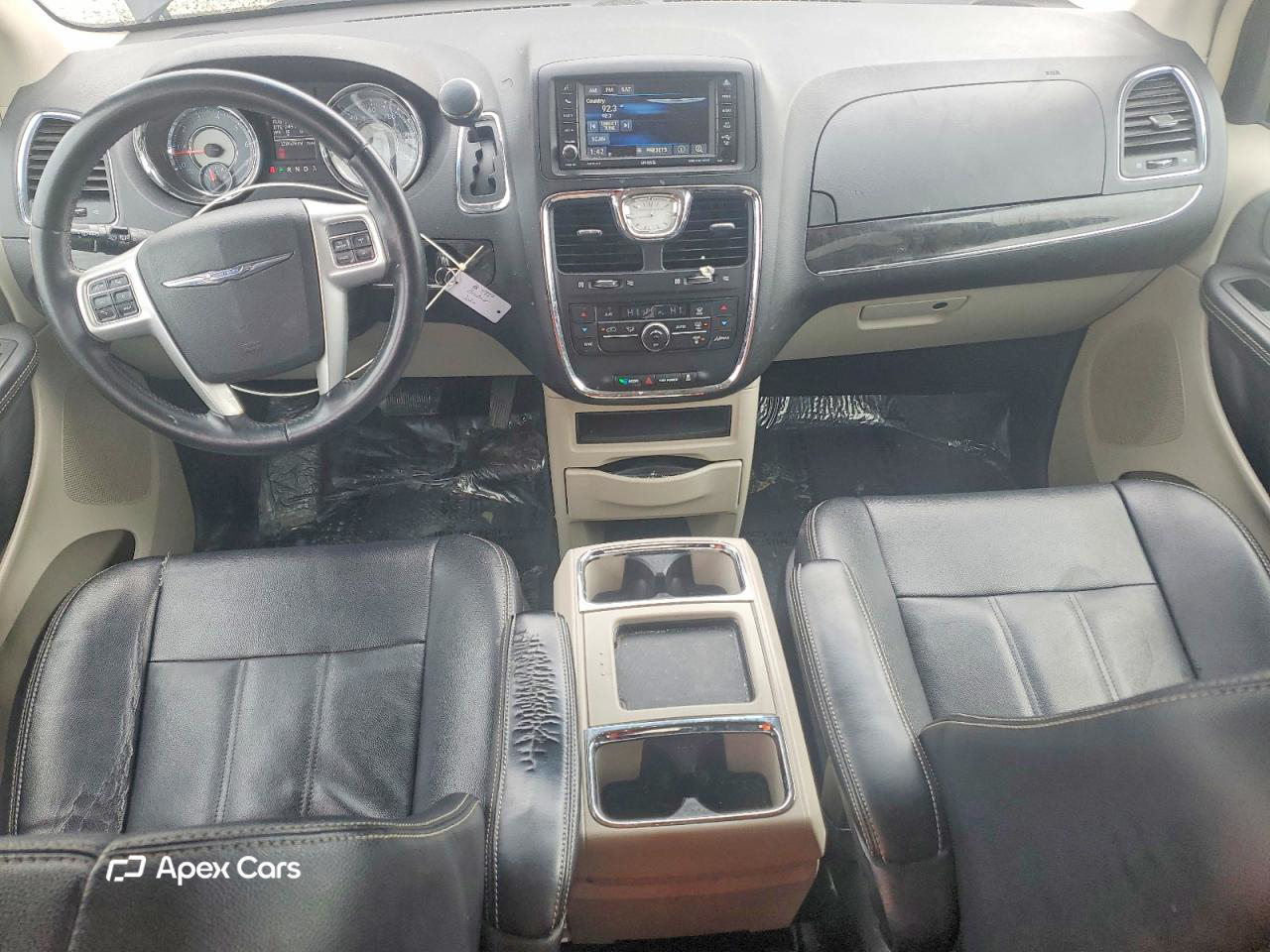 Chrysler Voyager 2015