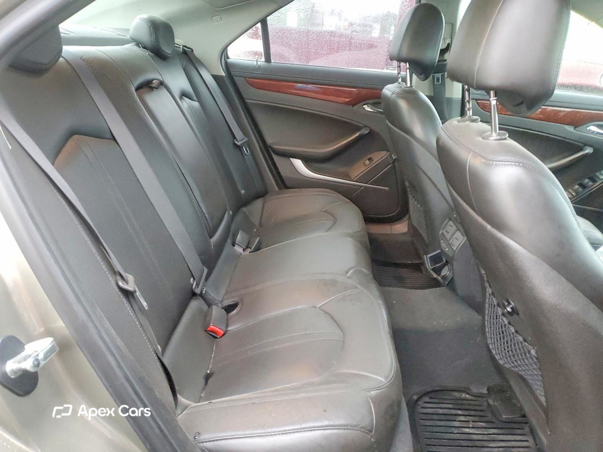 Cadillac CTS 2011