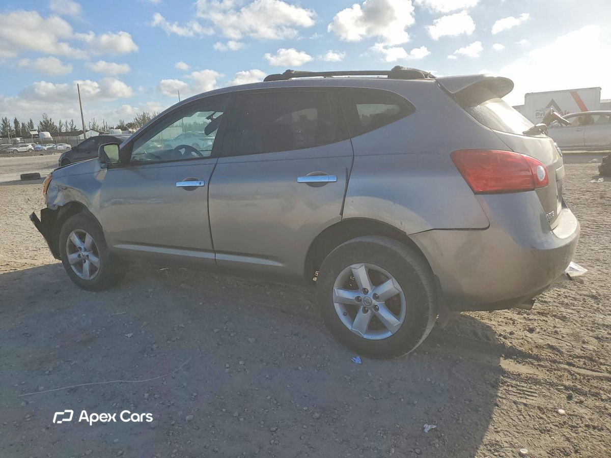Nissan Rogue 2010