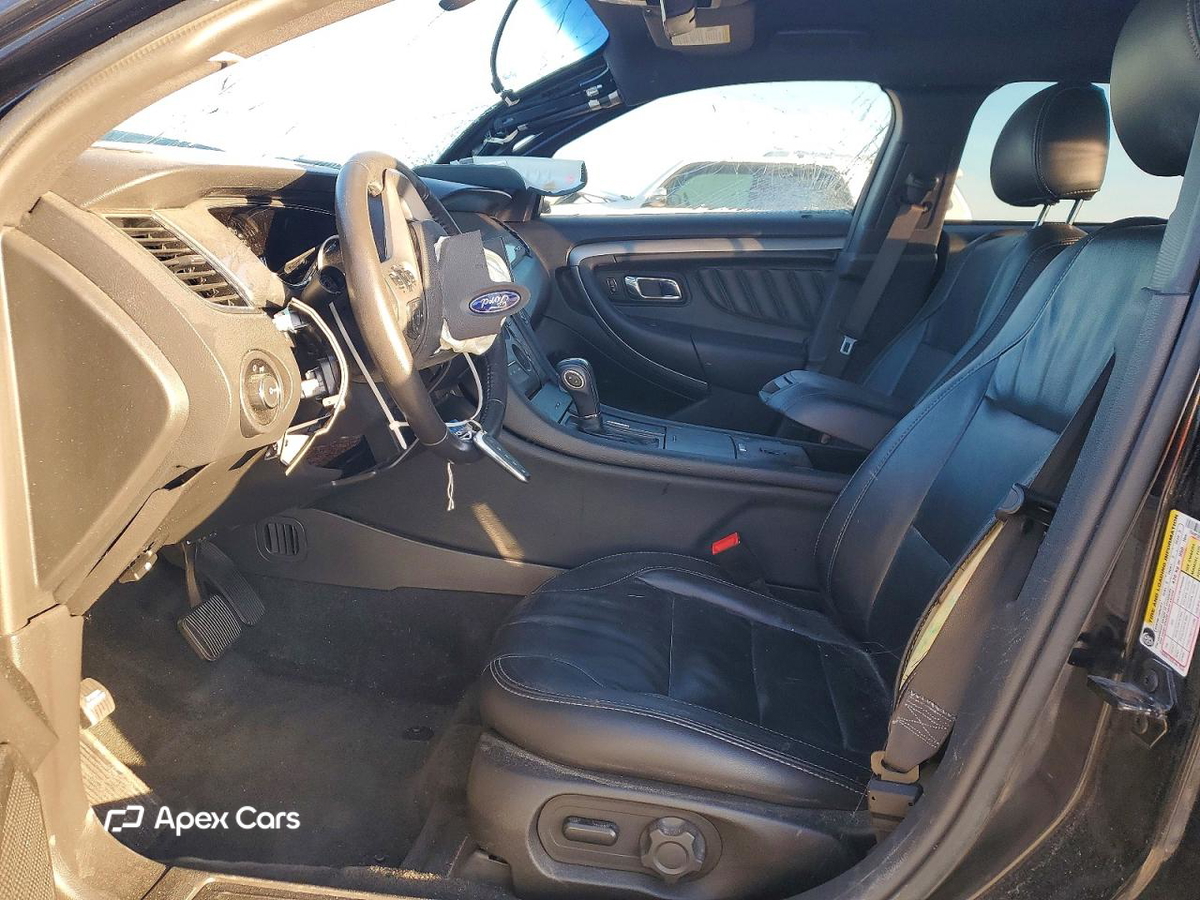 Ford Taurus 2016
