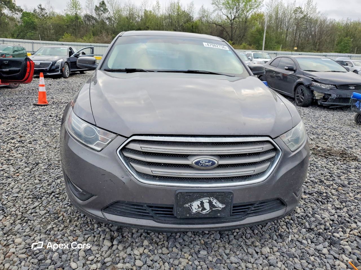 Ford Taurus 2013