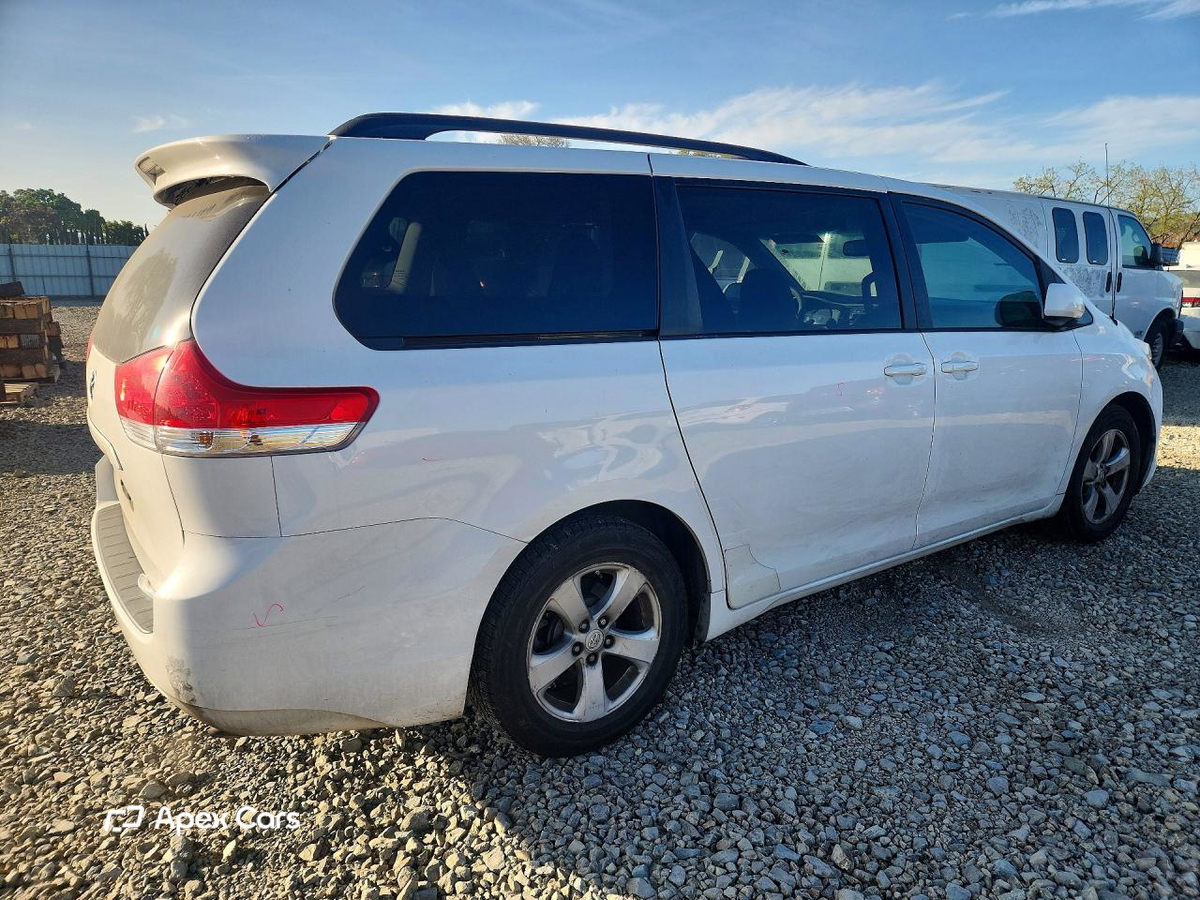 Toyota Sienna 2014