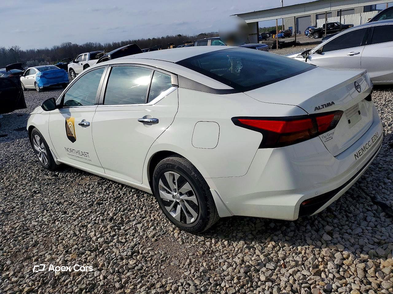 Nissan Altima 2024