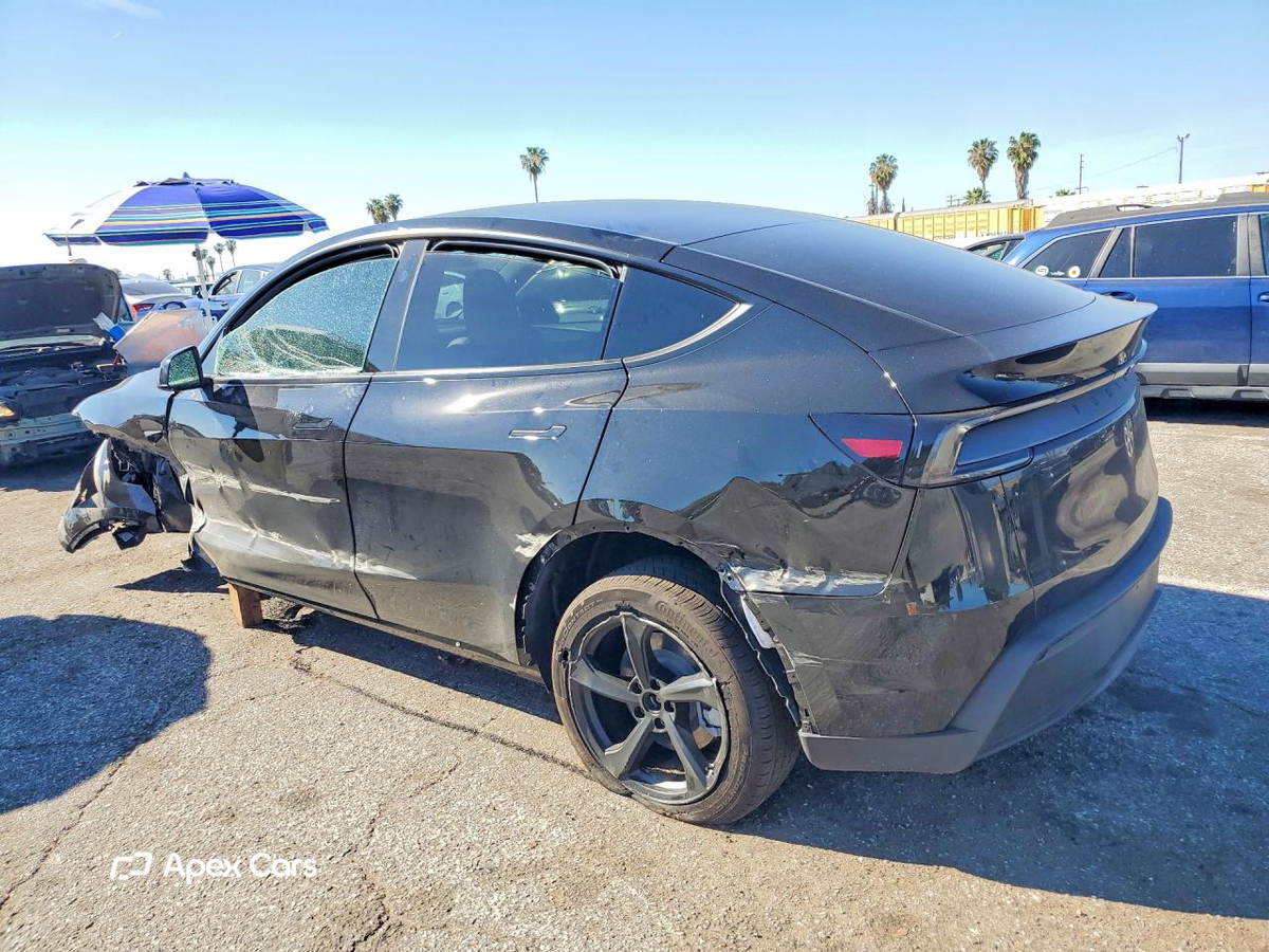 Tesla Model Y 2026
