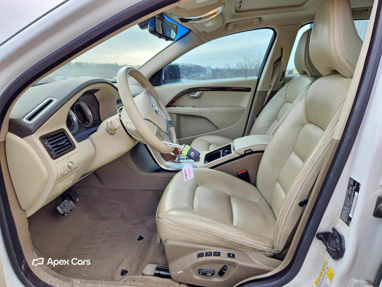 Volvo XC70 2011
