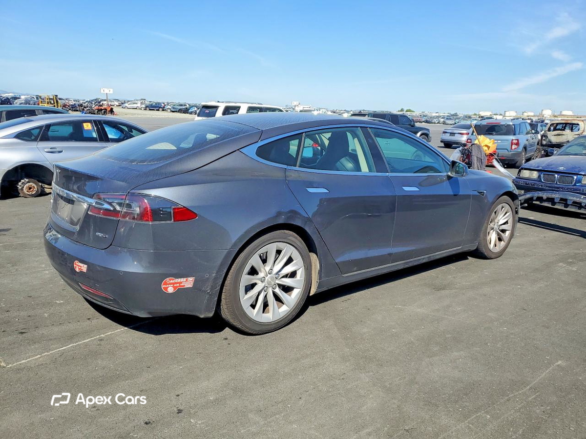 Tesla Model S 2016