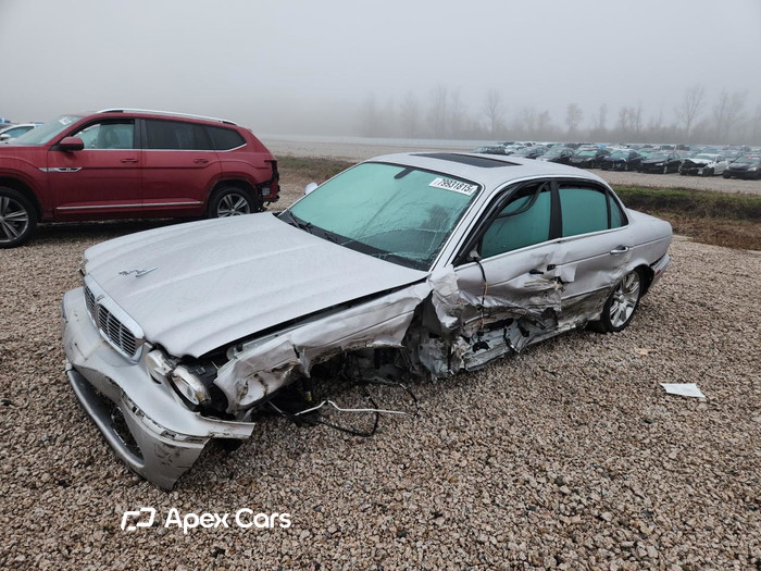 2004 Jaguar XJ - Image 1 of 5