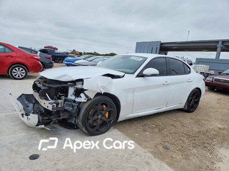 Alfa Romeo Giulia 2018 - Image 1 of 5