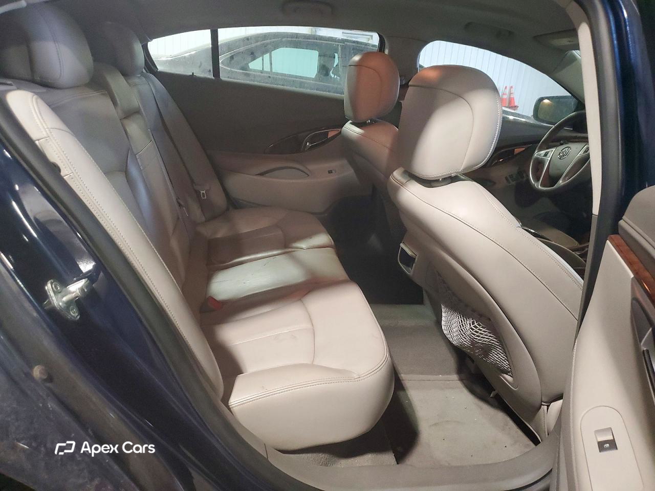 Buick LaCrosse 2011