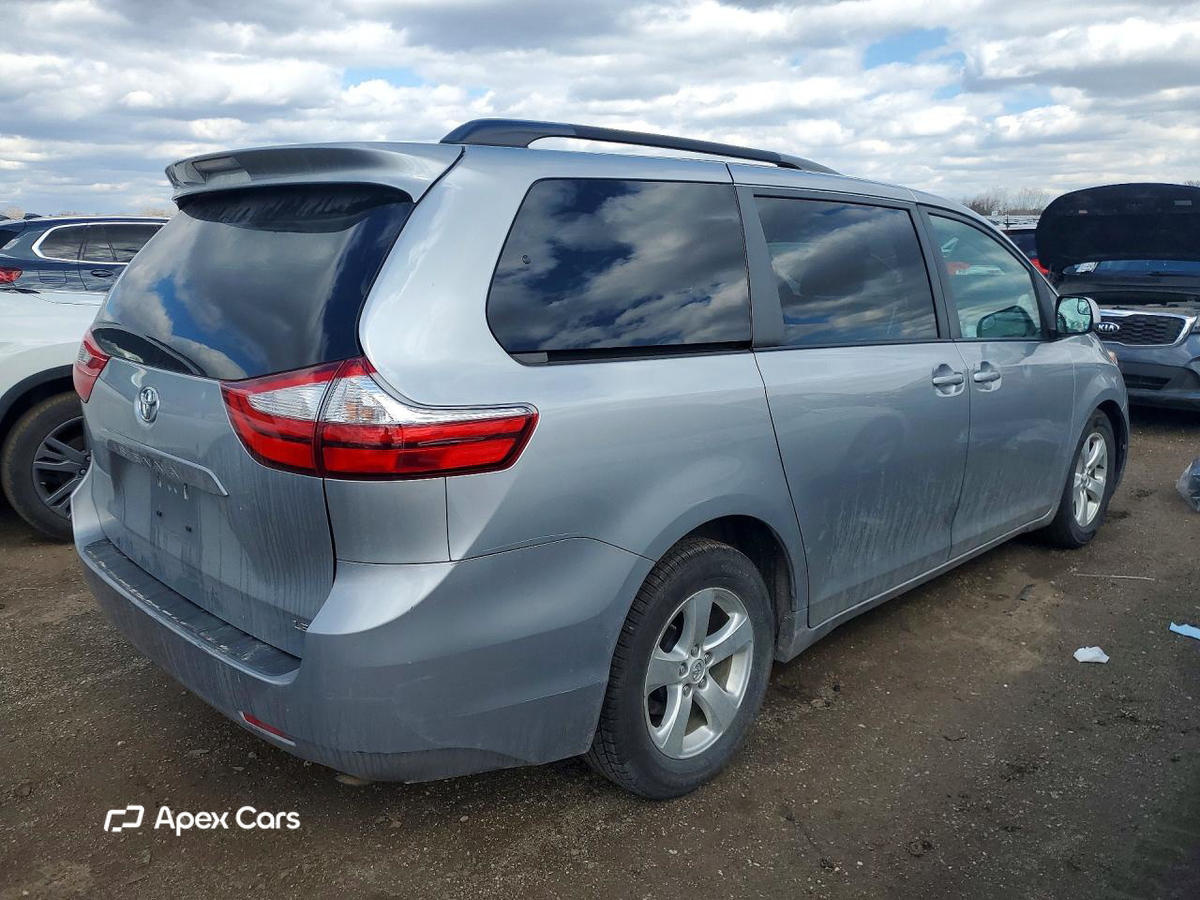 Toyota Sienna 2017