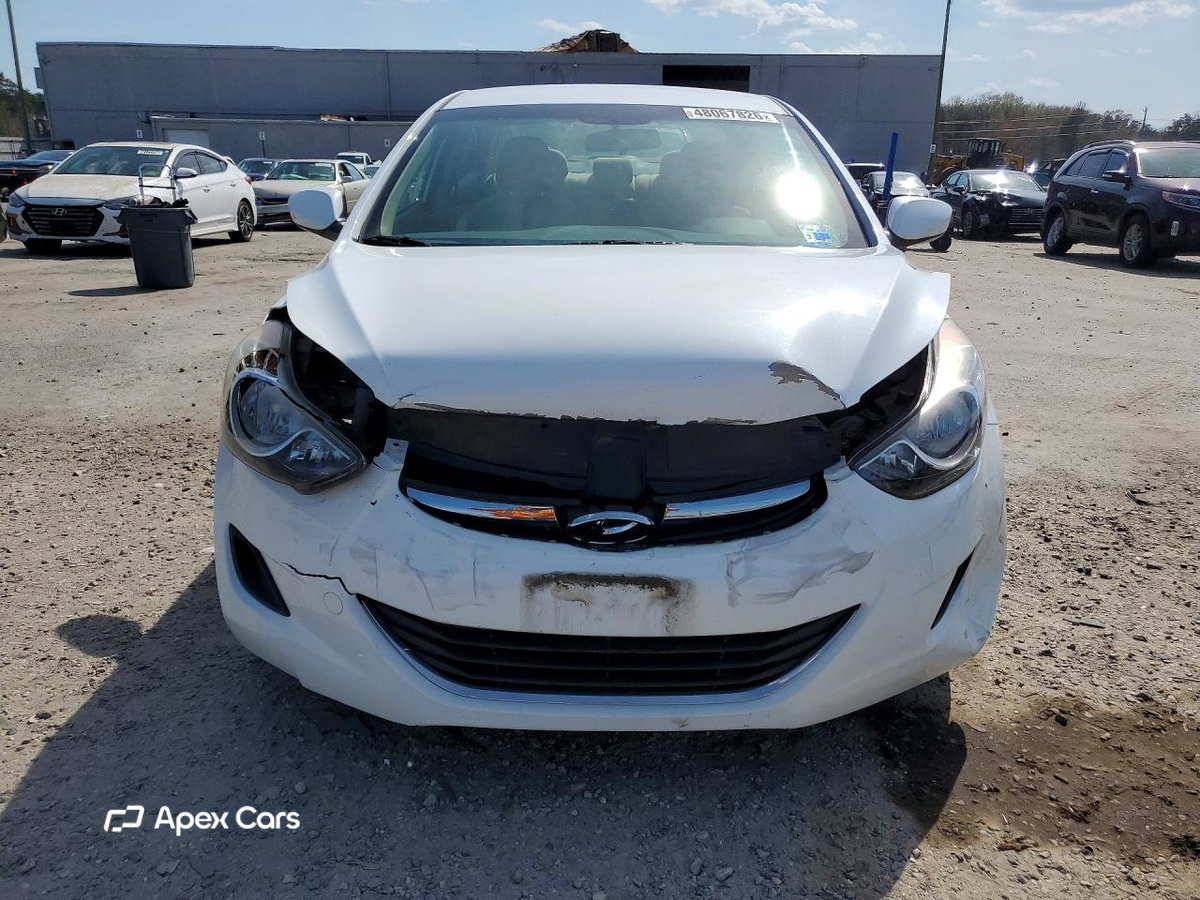 Hyundai Elantra 2013