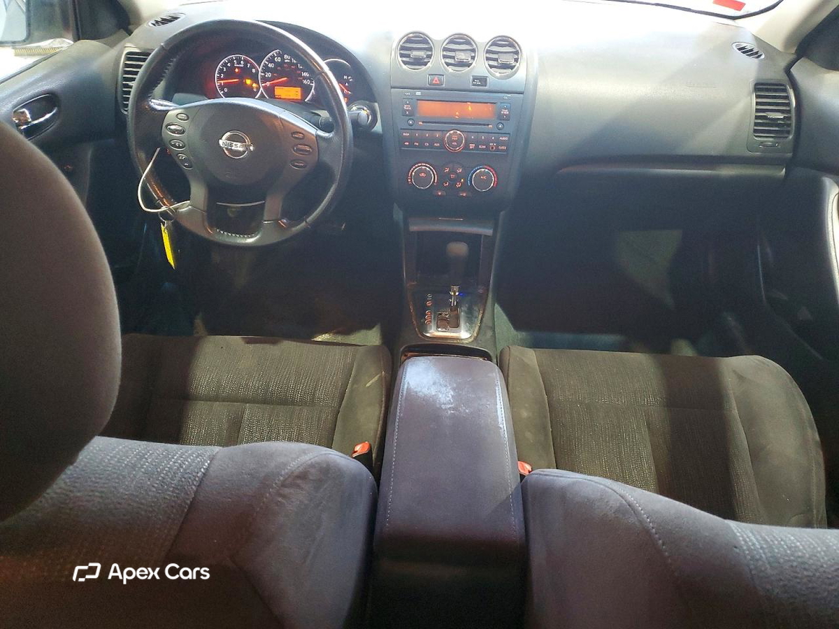 Nissan Altima 2012