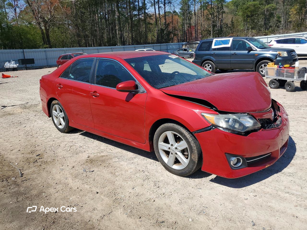 Toyota Camry 2012