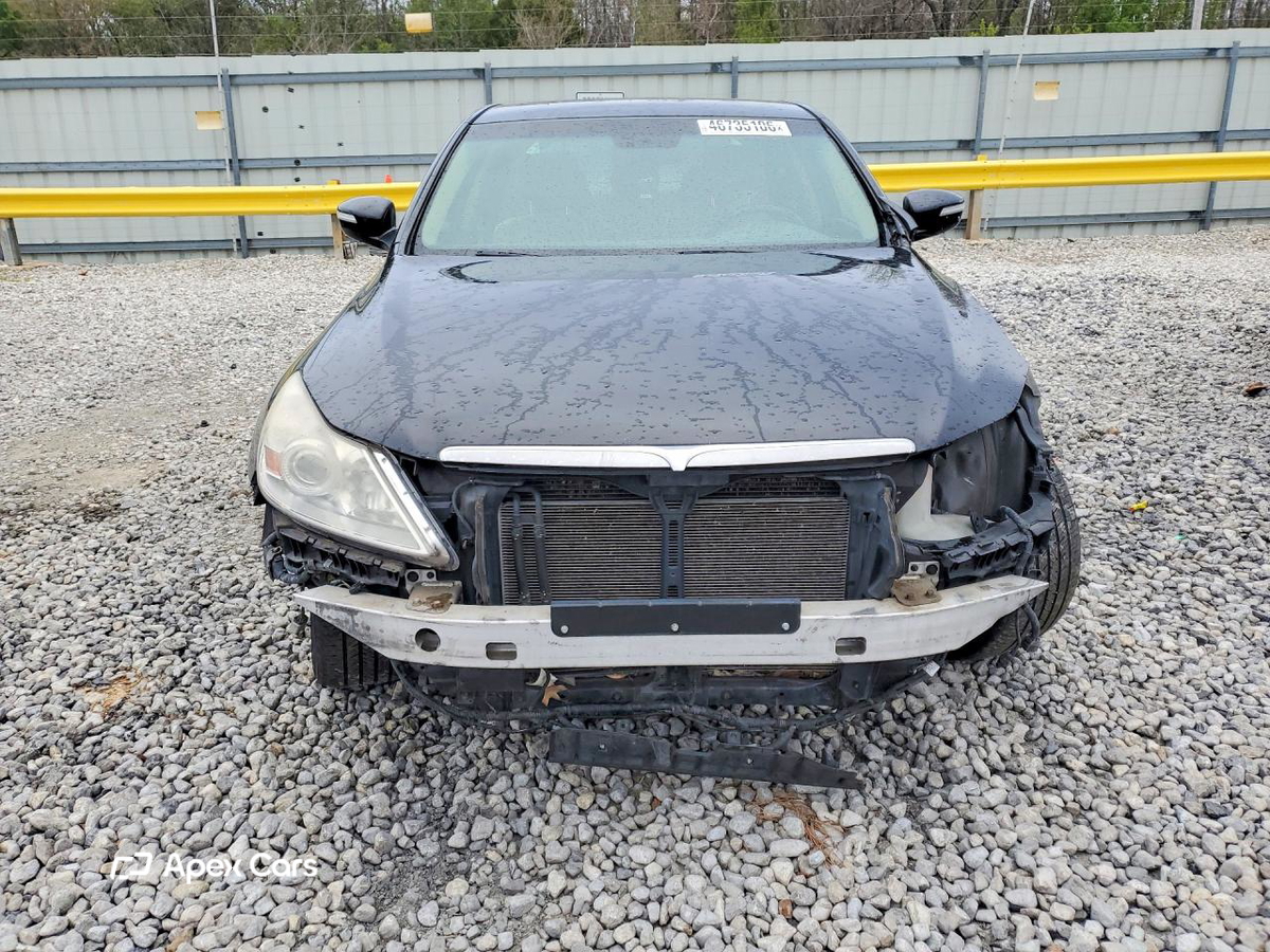 Hyundai Genesis 2011