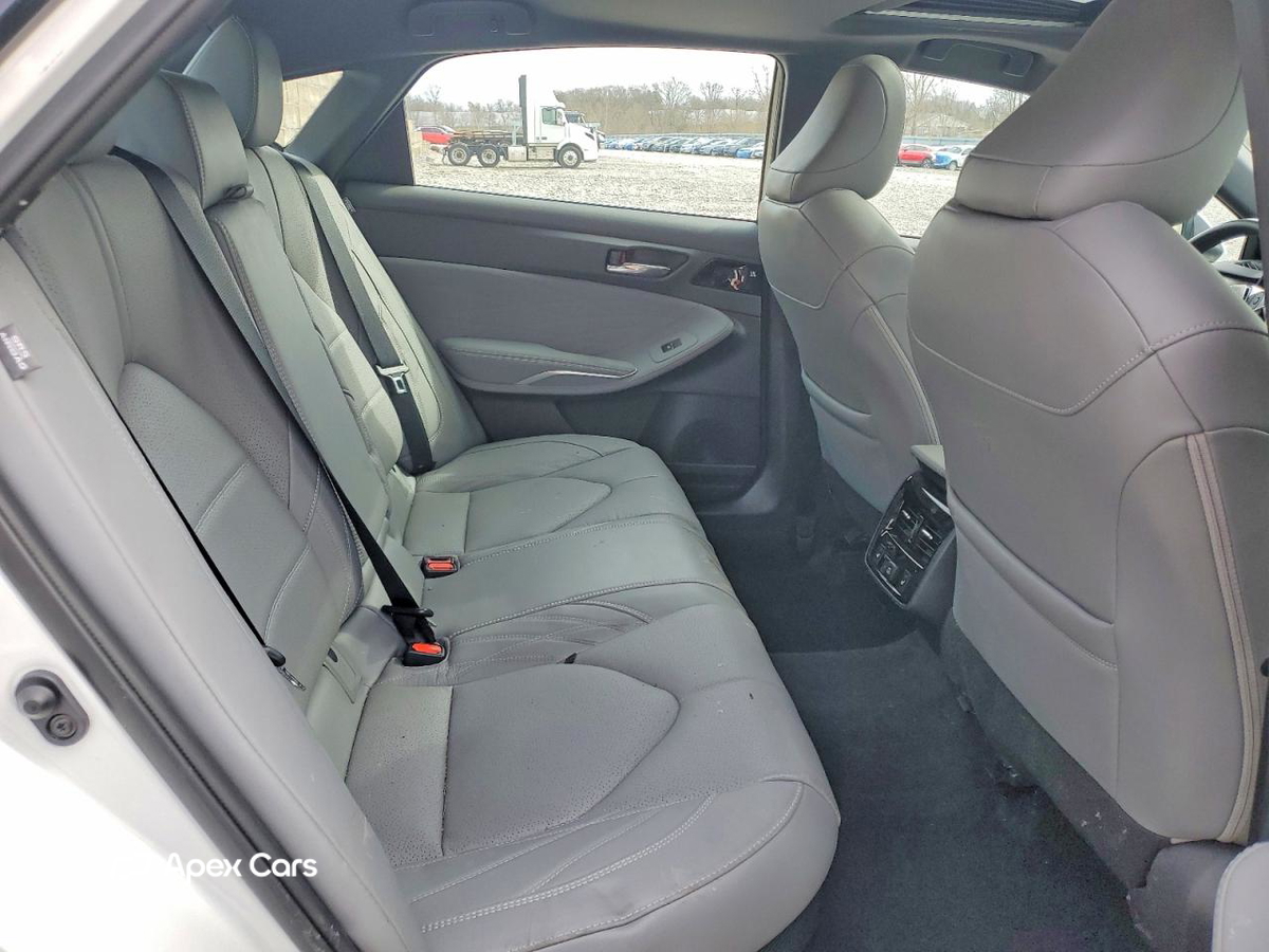 Toyota Avalon 2021