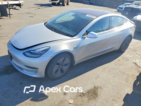 Tesla Model 3 2018 - Image 1 of 12