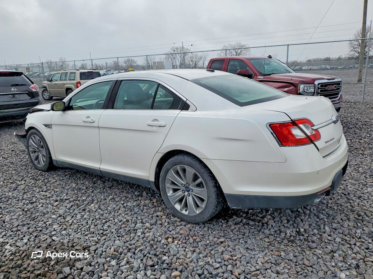 Ford Taurus 2011