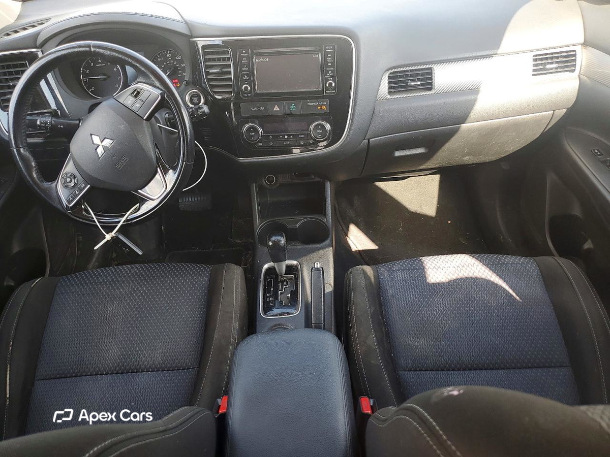 Mitsubishi Outlander 2016