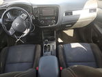 Mitsubishi Outlander 2016