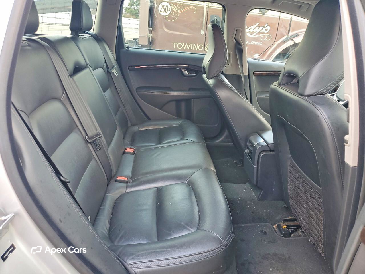 Volvo XC70 2015