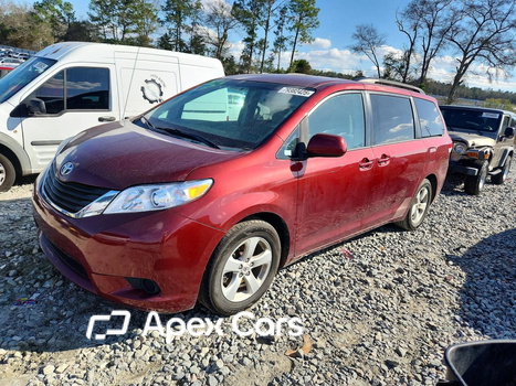Toyota Sienna 2013 - Image 1 of 13