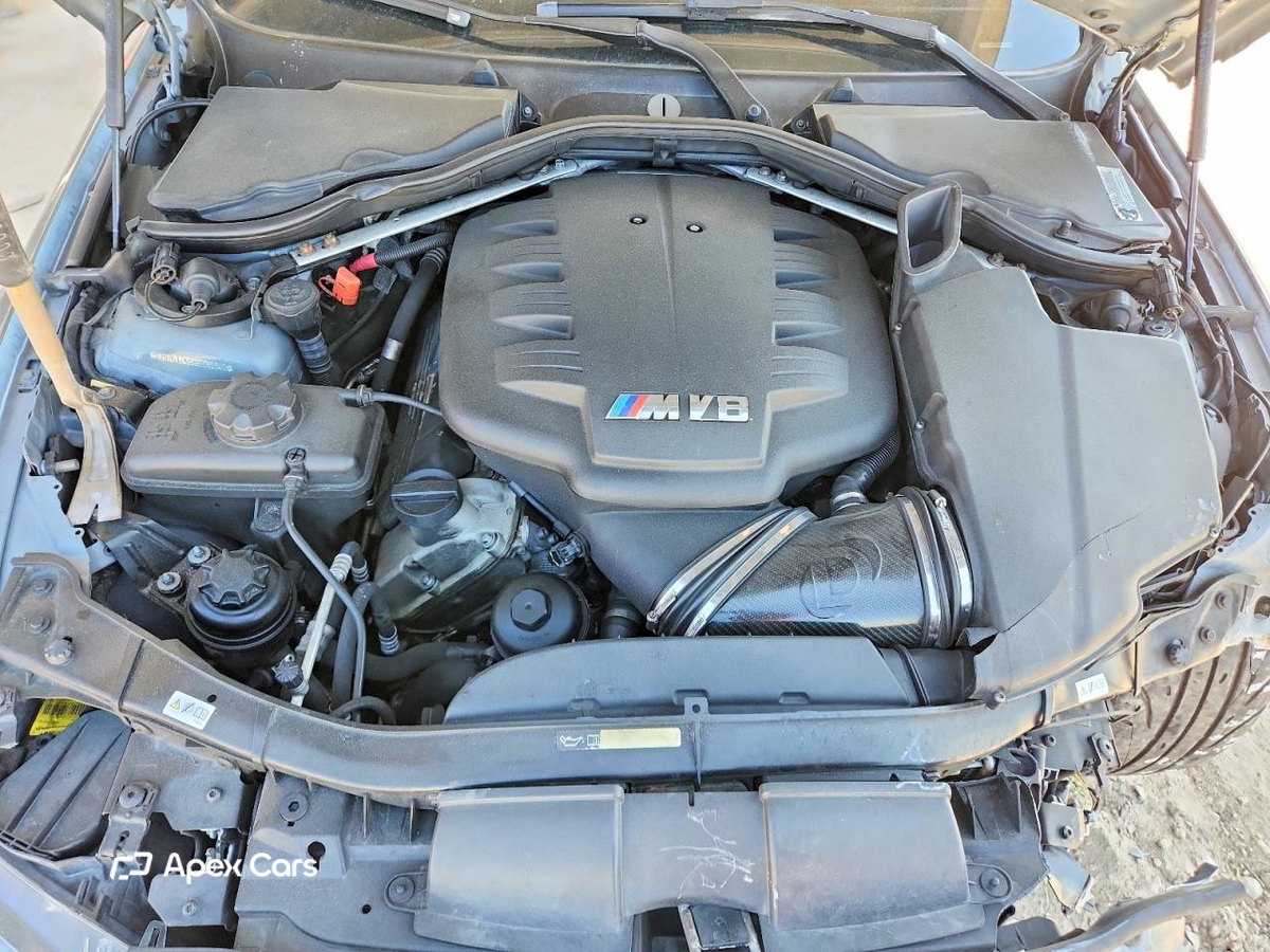 BMW M3 2011