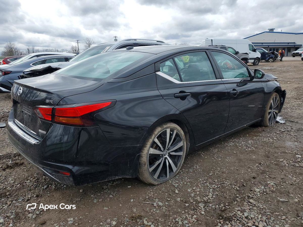 Nissan Altima 2019