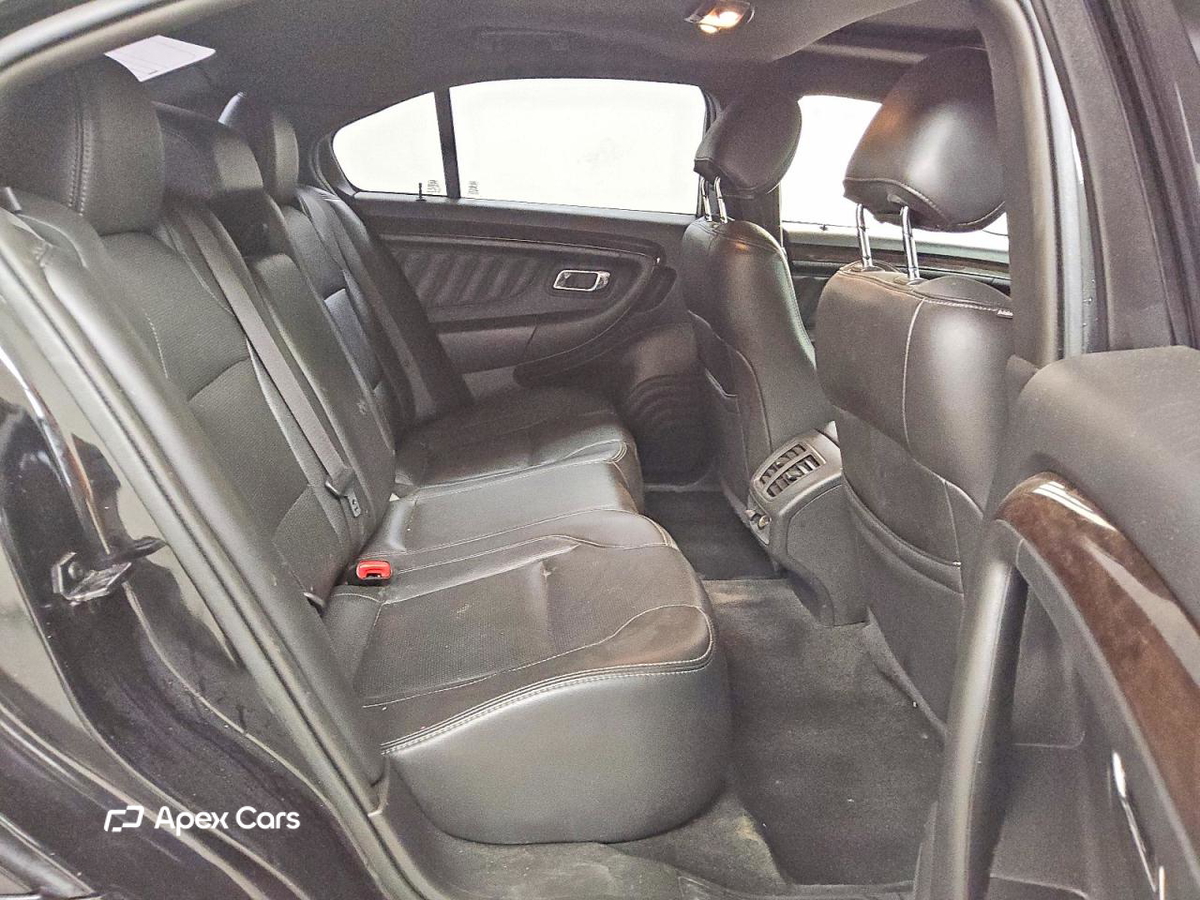Ford Taurus 2015