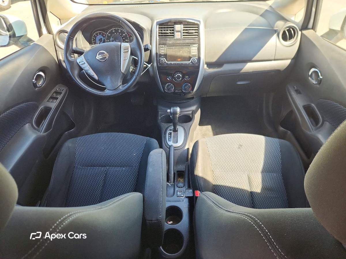 Nissan Versa 2016