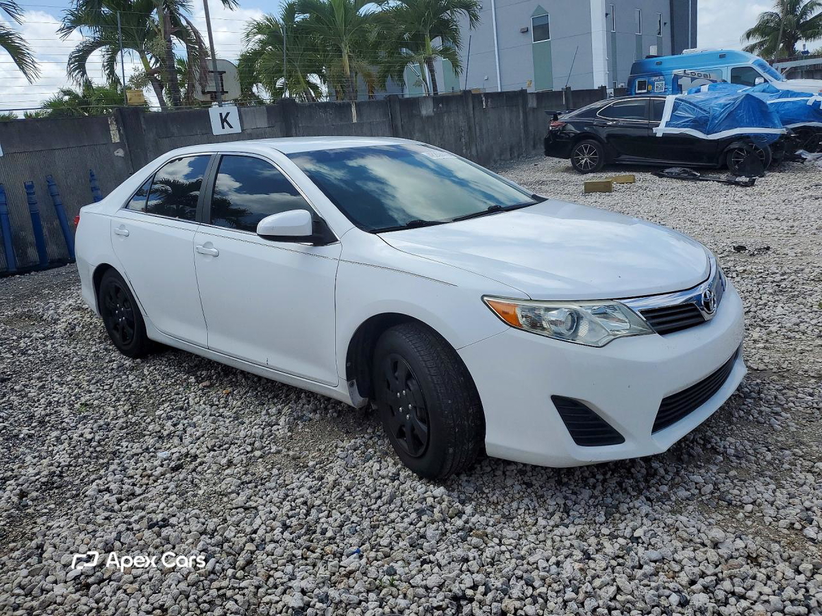 Toyota Camry 2012