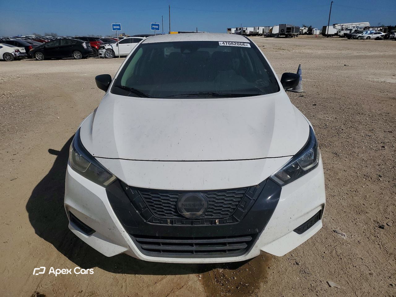 Nissan Versa 2020