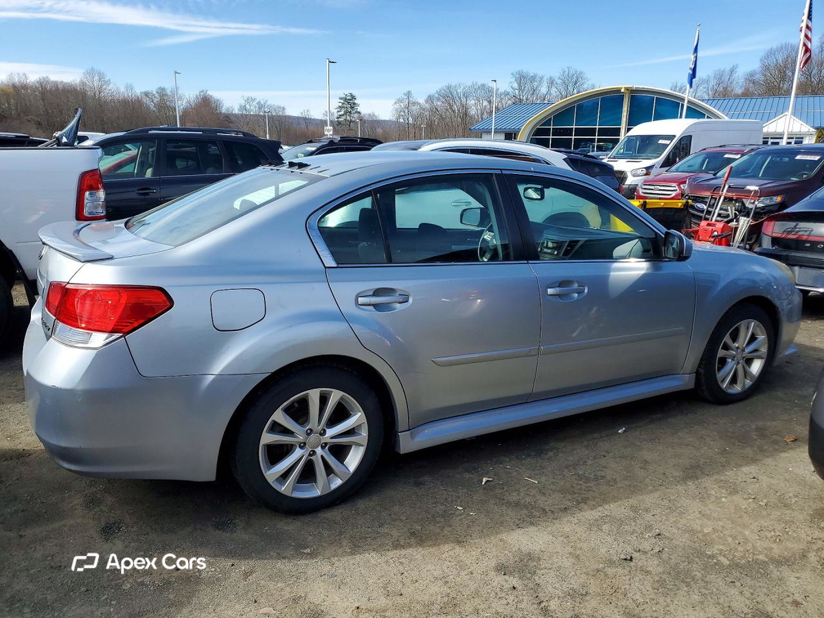 Subaru Legacy 2013