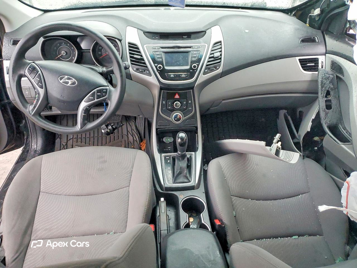Hyundai Elantra 2016