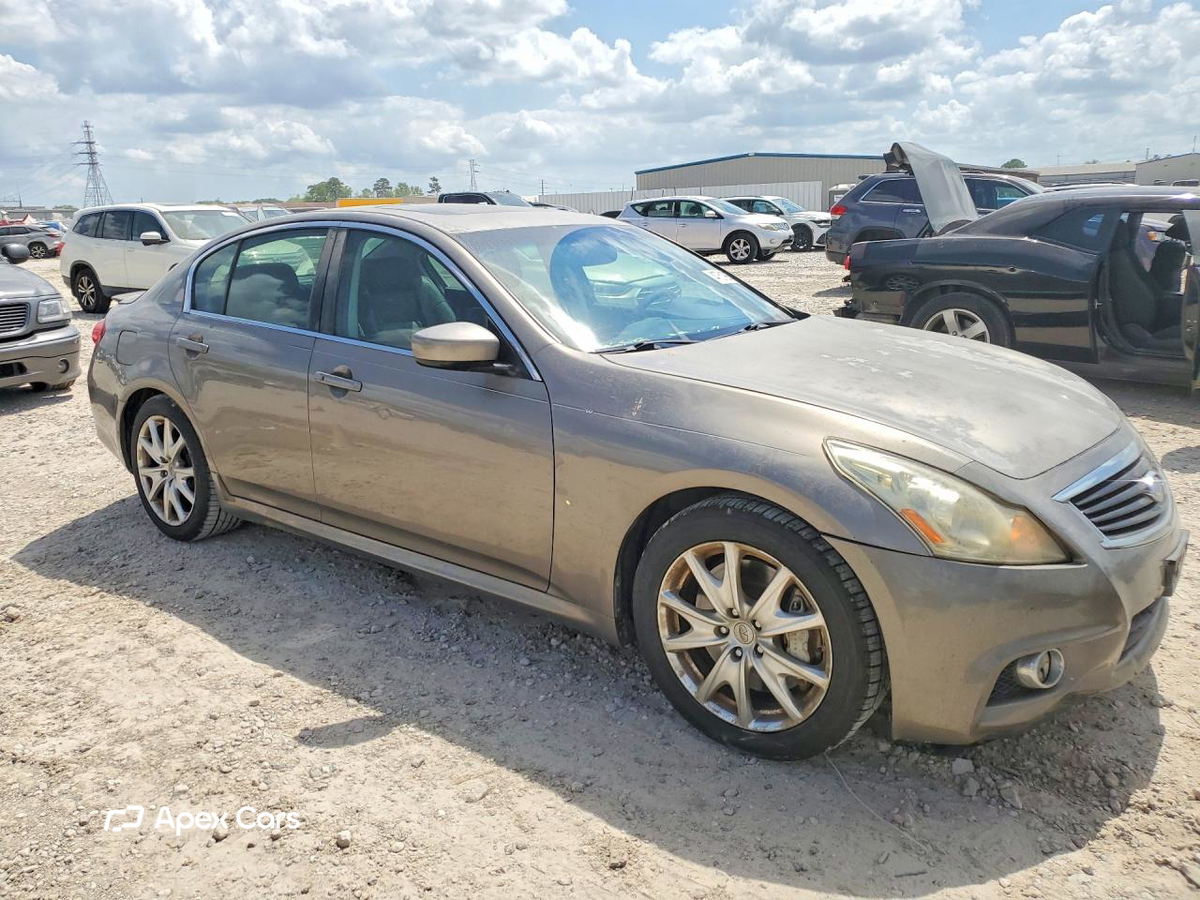 Infiniti G 2013