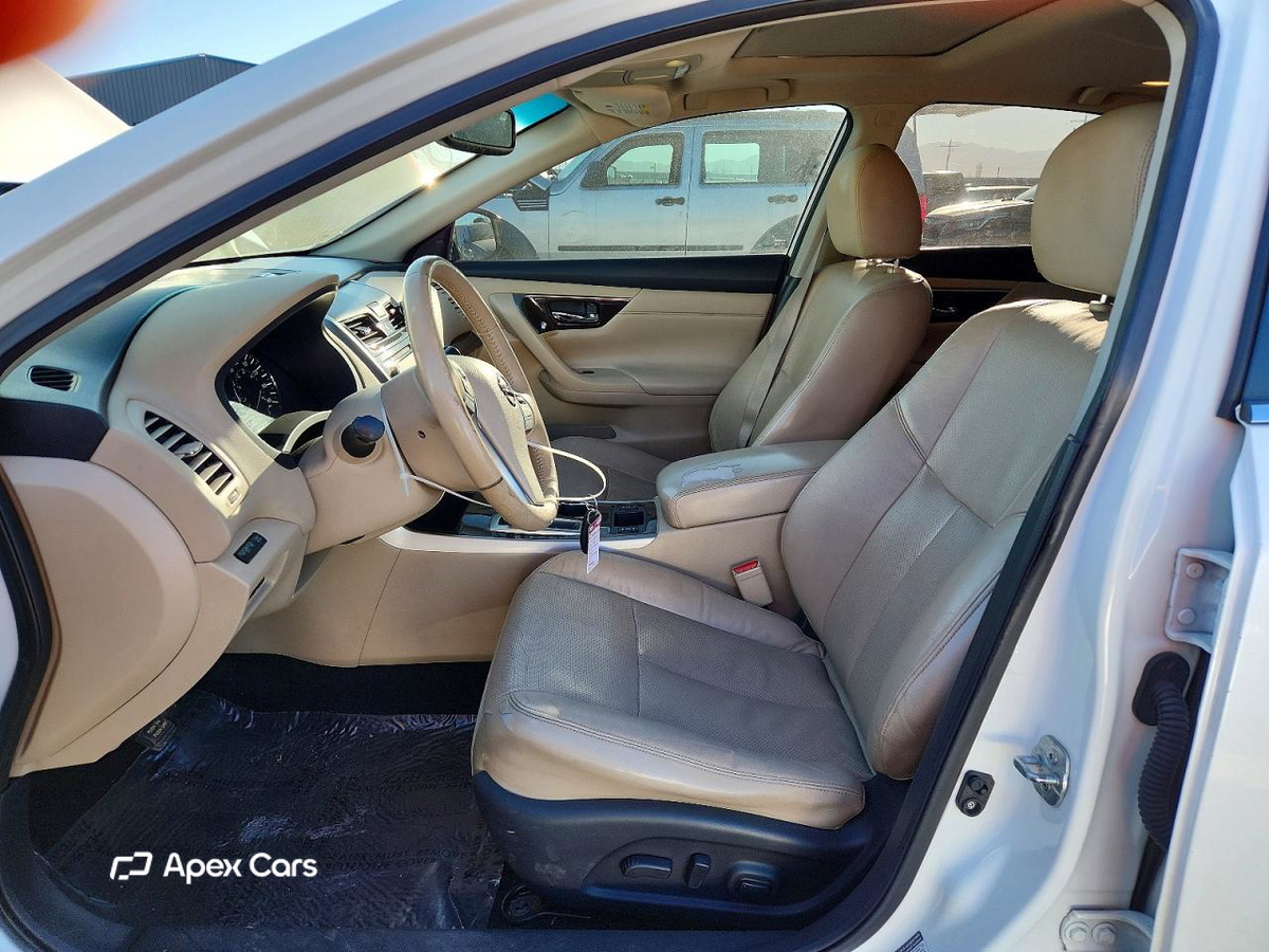 Nissan Altima 2015