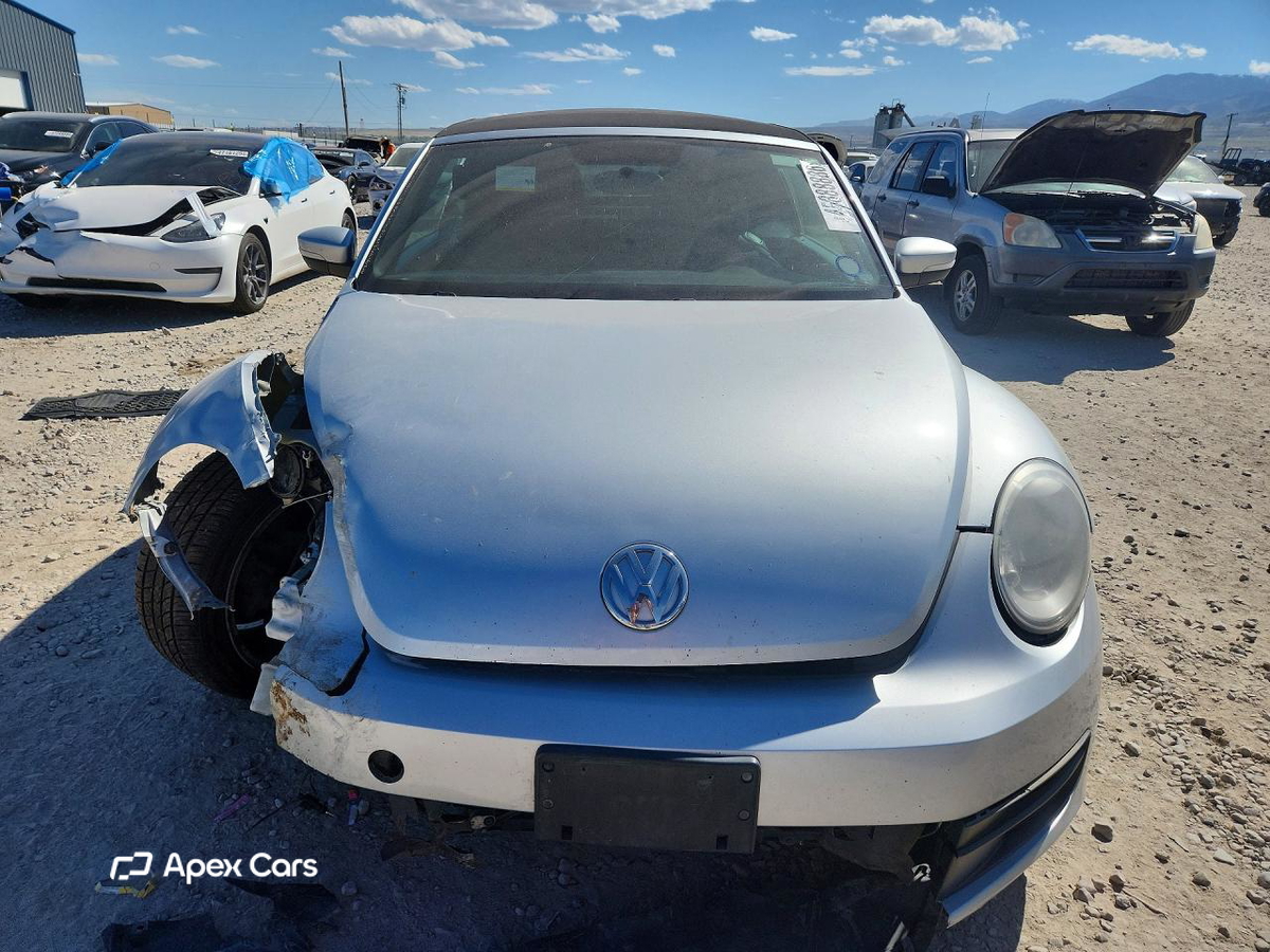 Volkswagen Beetle 2014