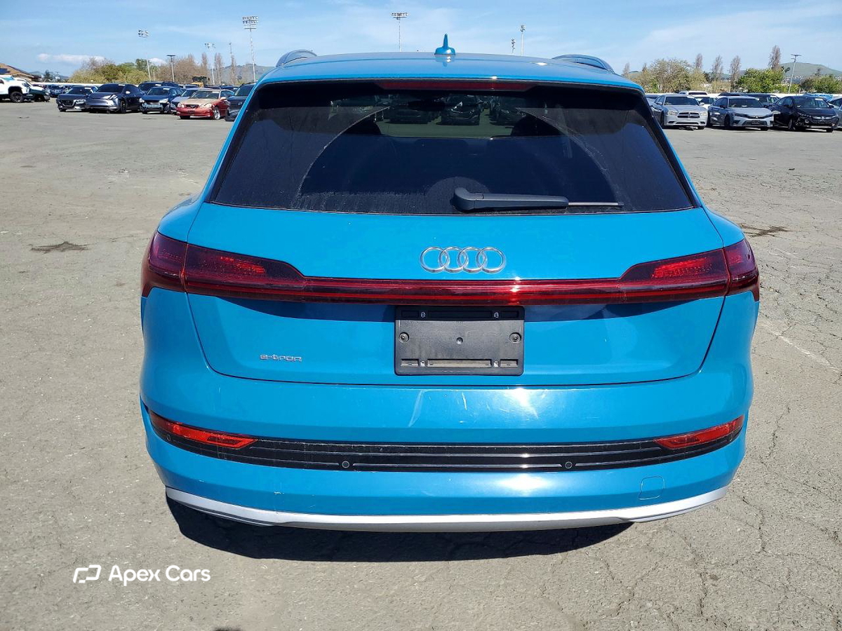 Audi e-tron 2019